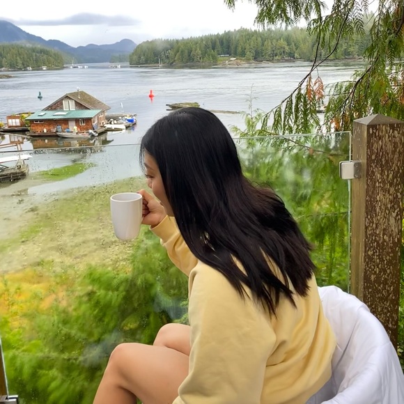 Meet your Posher, Fiona - Picture 1 of 1